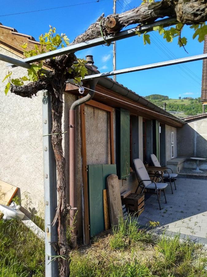 Charmante maison indépendante au coeur du Lavaux, Cully, cuisine, WiFi Exterior foto